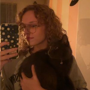 Meet your Posher, Anabel